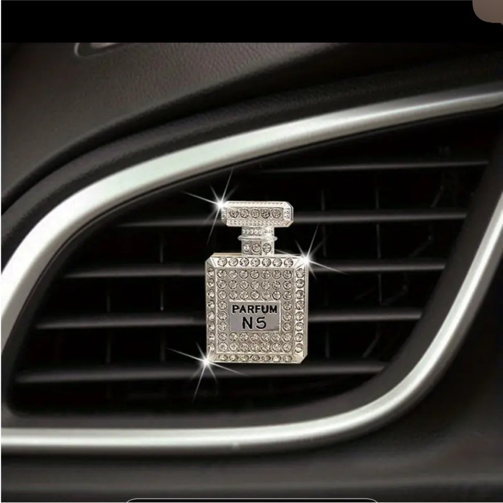 Designer inspired car vent clip